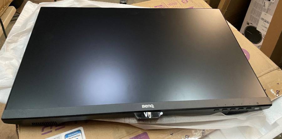 Benq 24 Inch Ips Monitor 1080p Proprietary Eye Care Tech Ultra Slim Bezel Adaptive Brightness For Image Quality Speakers Gw2480 Msrp 119 99 Auction Lots Of Auctions