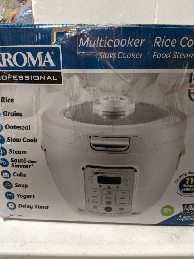 Aroma Housewares Professional 20-Cup(cooked) / 4qt. Digital Rice Cooker