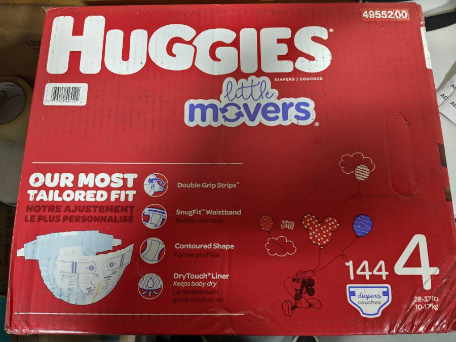 HUGGIES LITTLE MOVERS SIZE 4 DIAPERS WITH LION KING PRINT AND 120 IN CASE -  Dallas Online Auction Company